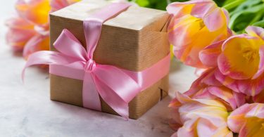 How to Make Mother's Day Special for the Natural Mama
